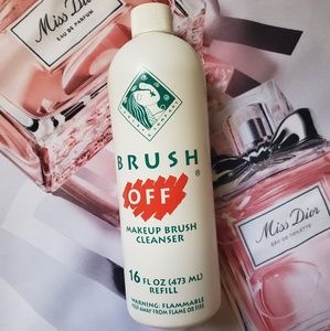 🔥New Brush Off Makeup Brush Cleanser 🔥